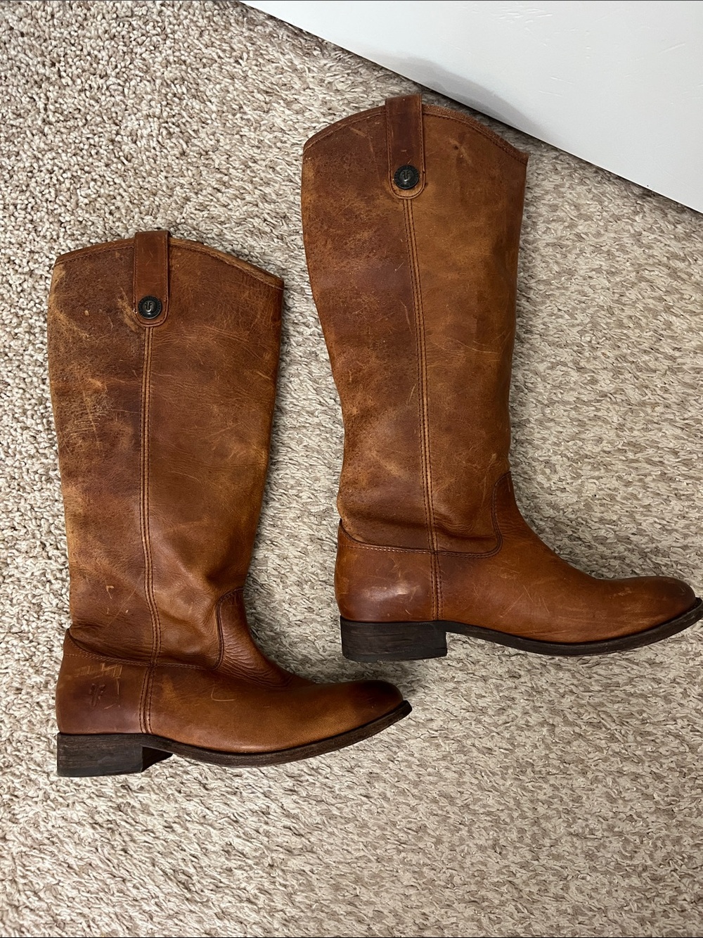 Frye Cara Boots in Cognac Leather - Size 6.5 B - Picture 1 of 16